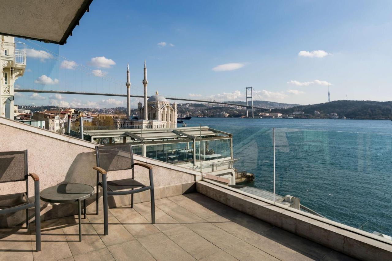 Radisson Blu Bosphorus Hotel Istanbul Bagian luar foto View of the Bosphorus from the hotel