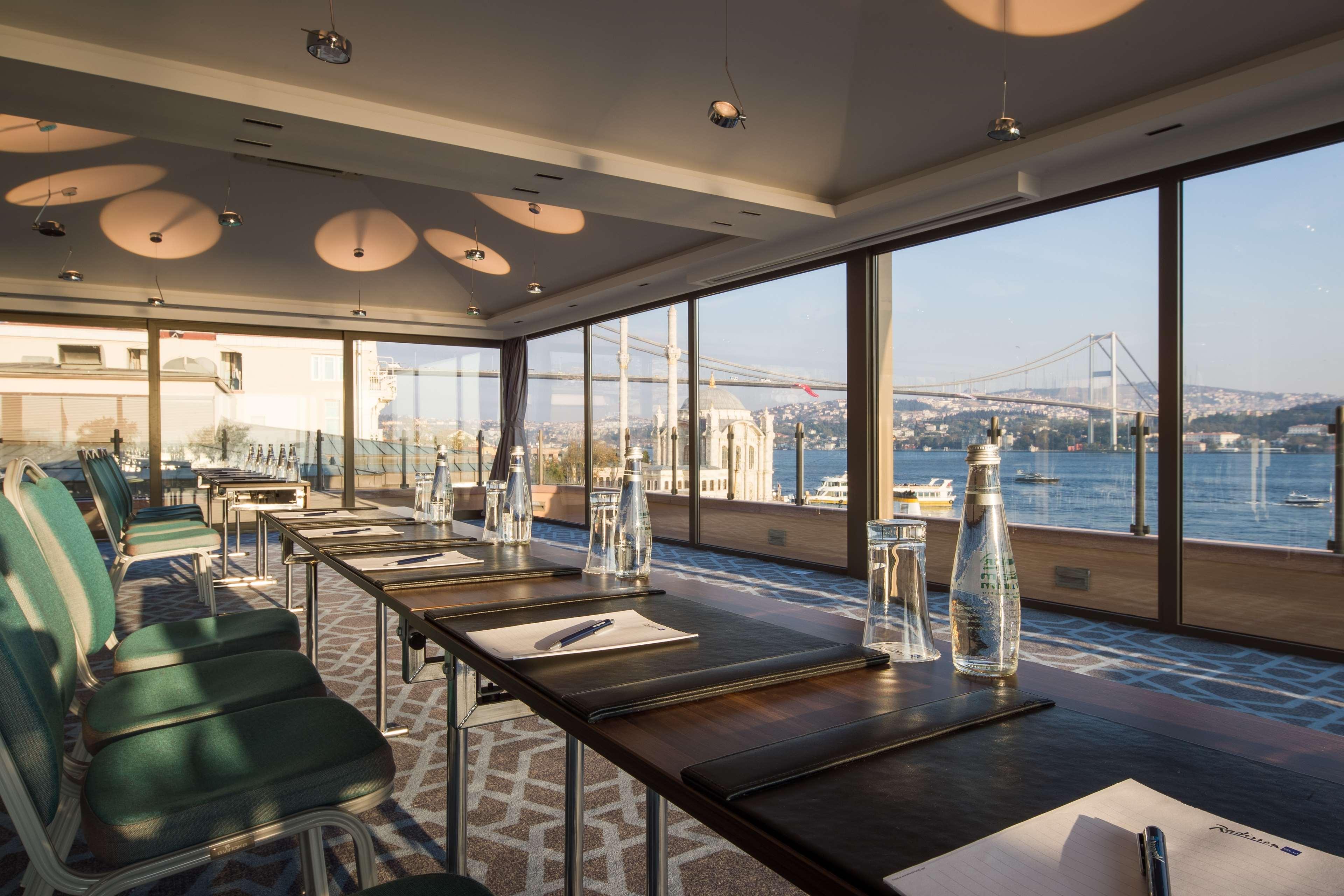 Radisson Blu Bosphorus Hotel Istanbul Bagian luar foto The Westin San Diego