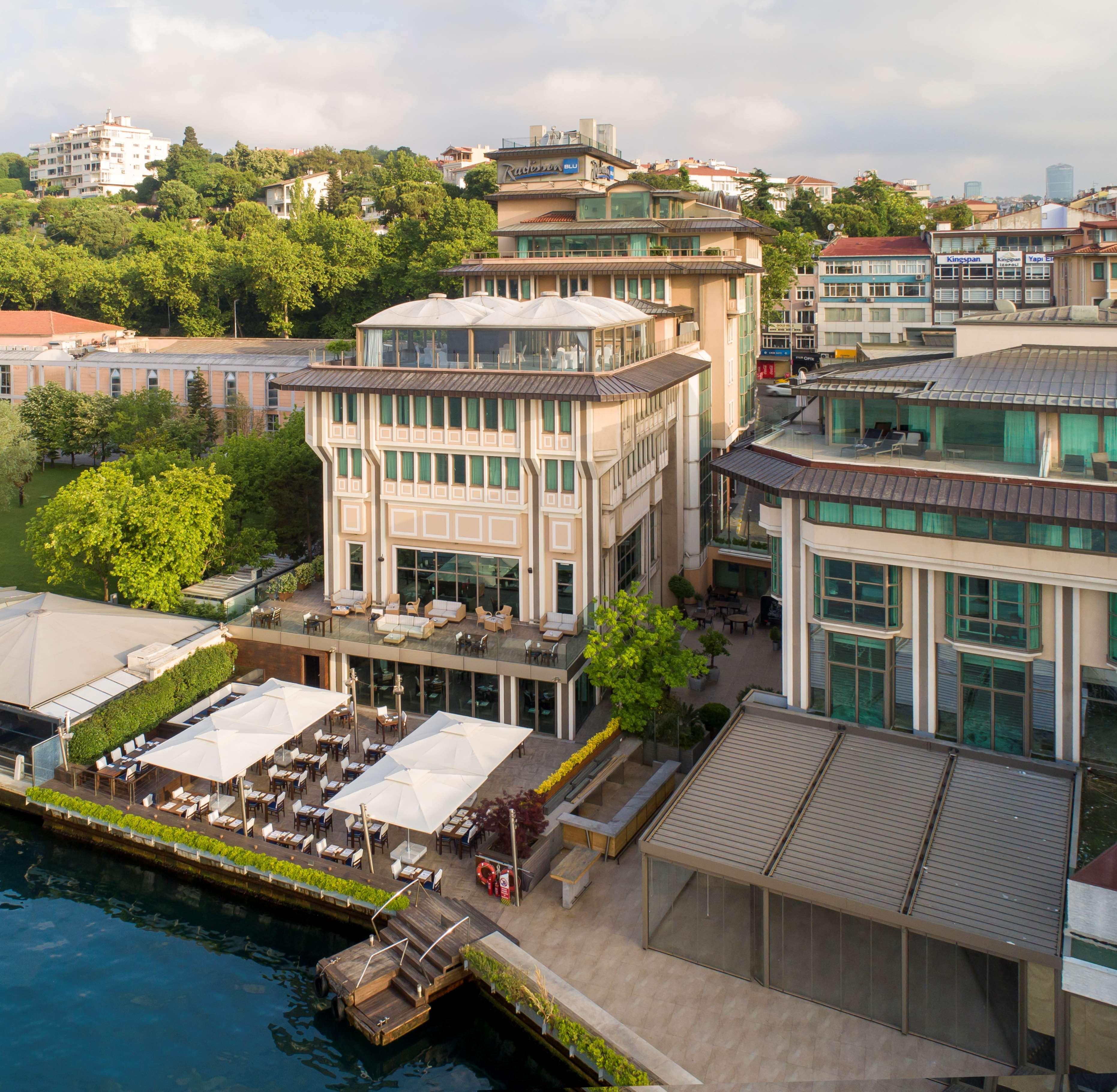 Radisson Blu Bosphorus Hotel Istanbul Bagian luar foto The Westin Lake Geneva